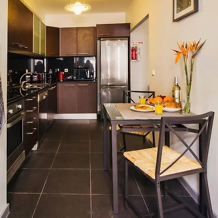 Apartamento Rua Da Carreira 143 *